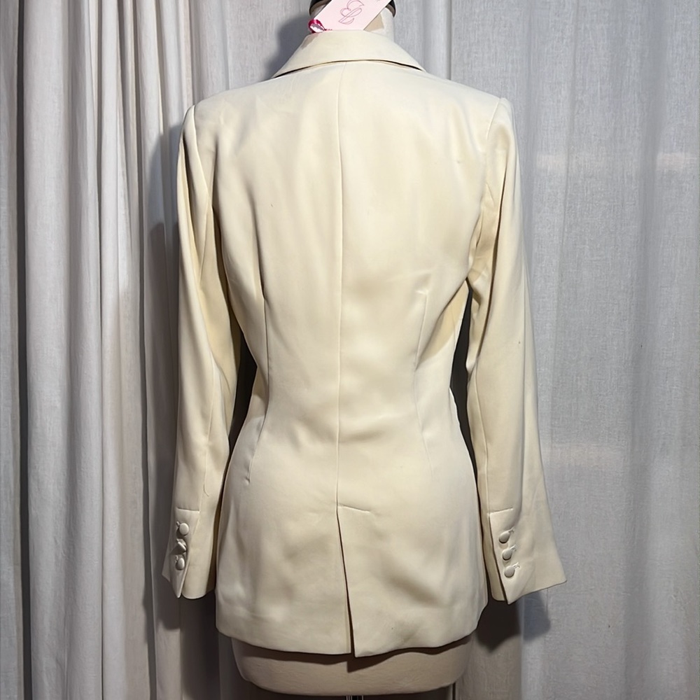 Julie Brown “Violetta” winter white crepe double breasted tuxedo jacket-NWT - Picture 8 of 13